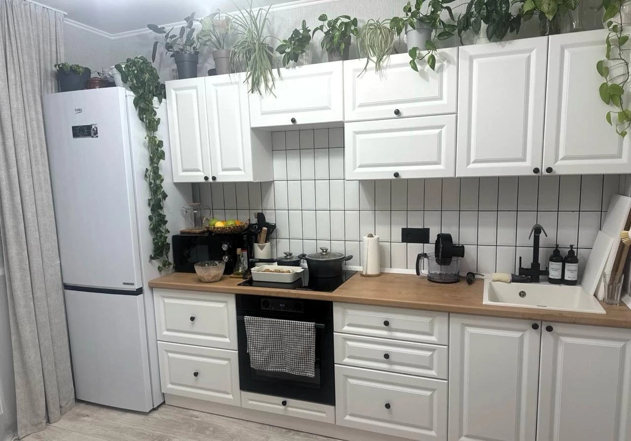 Угловая кухня на заказ Екатеринбург
